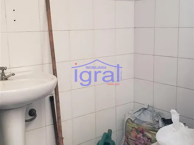 Prédio com 225m², à venda ou para alugar, no bairro Vila Guarani (Z Sul) em São Paulo