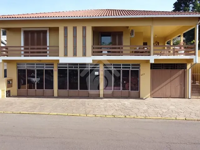 Prédio com 367m² 3 quartos e 1 banheiro, à venda, no bairro Canabarro em Teutônia