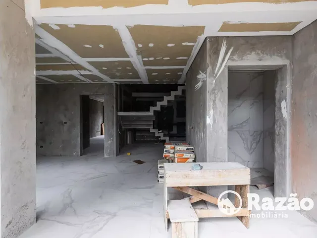 Prédio para alugar, no bairro Alto da Glória em Curitiba