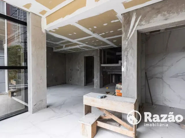 Prédio para alugar, no bairro Alto da Glória em Curitiba