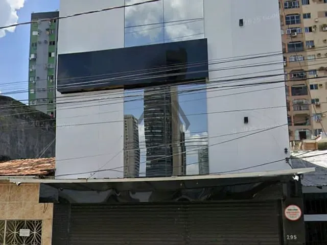 Prédio com 420m², para alugar, no bairro Umarizal em Belém