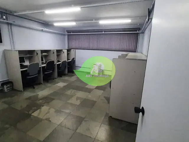 Prédio com 300m², à venda, no bairro Vila Haro em Sorocaba