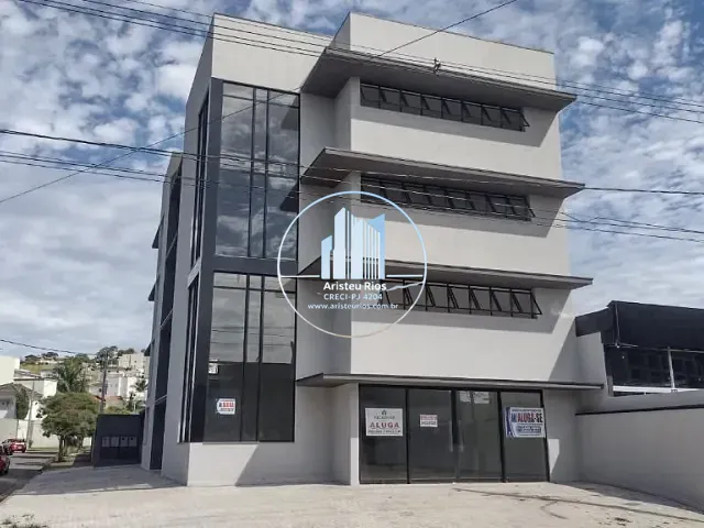 Prédio com 400m², para alugar, no bairro Santa Rita em Pouso Alegre
