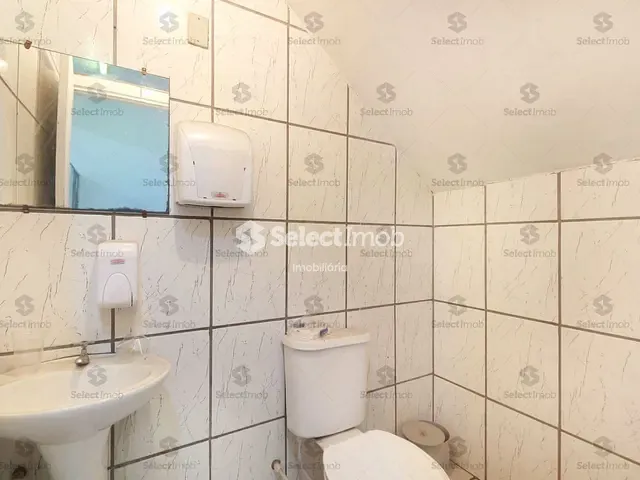Prédio para alugar, no bairro Vila Nossa Senhora das Vitórias em Mauá