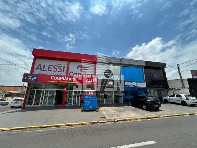Prédio com 242m², à venda, no bairro Vila Santa Tereza em Bauru
