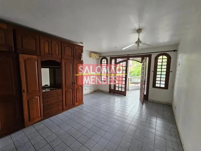 Prédio para alugar, no bairro BATISTA CAMPOS em Belém