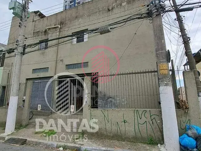 Prédio com 136m², à venda, no bairro São Pedro em Osasco