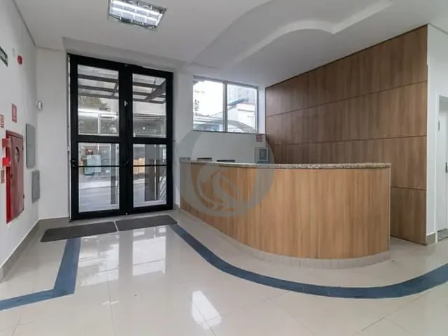 Prédio para alugar, no bairro Vila Azevedo em São Paulo