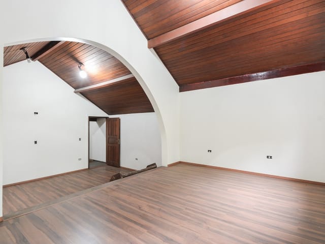 Foto do Prédio - Casa comercial para venda em Bela Vista, 280m² | Lares e Andares Imóveis