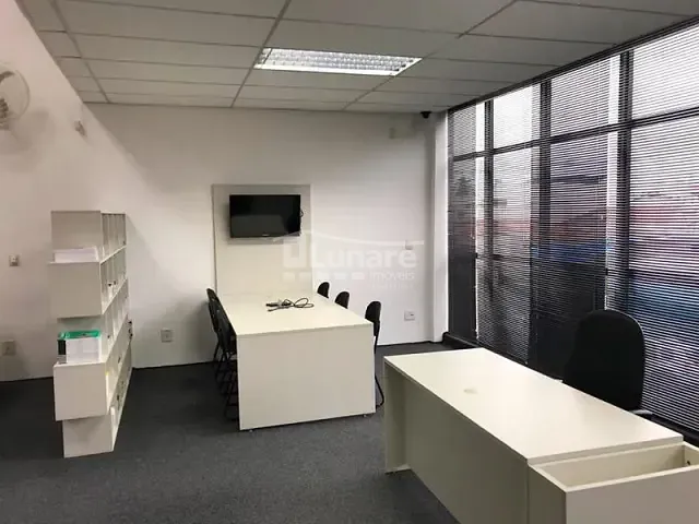 Prédio com 260m², à venda ou para alugar, no bairro Vila Nancy em Mogi das Cruzes