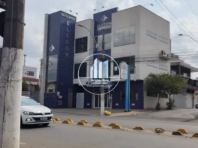 Prédio com 326m², para alugar, no bairro Centro em Pouso Alegre