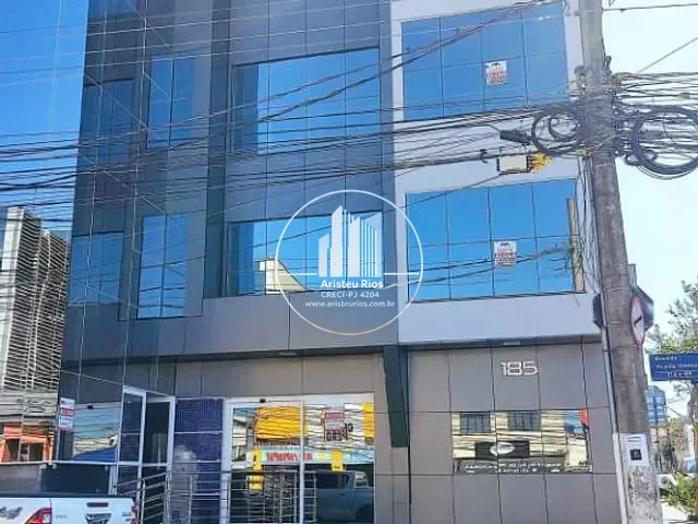 Prédio com 326m², para alugar, no bairro Centro em Pouso Alegre