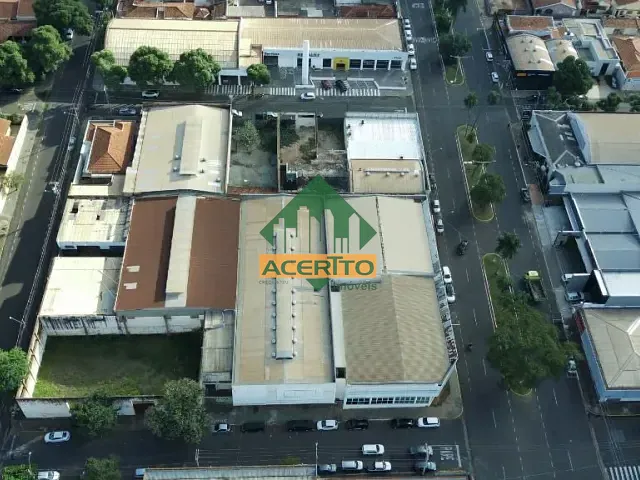 Prédio com 4100m², para alugar, no bairro Vila Santa Maria em Araçatuba