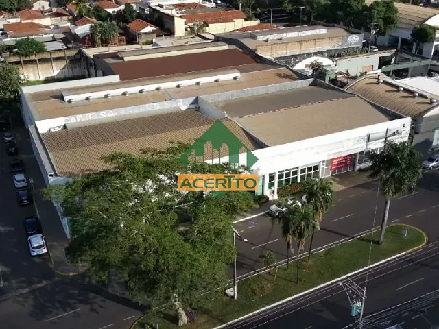 Prédio com 4100m², para alugar, no bairro Vila Santa Maria em Araçatuba