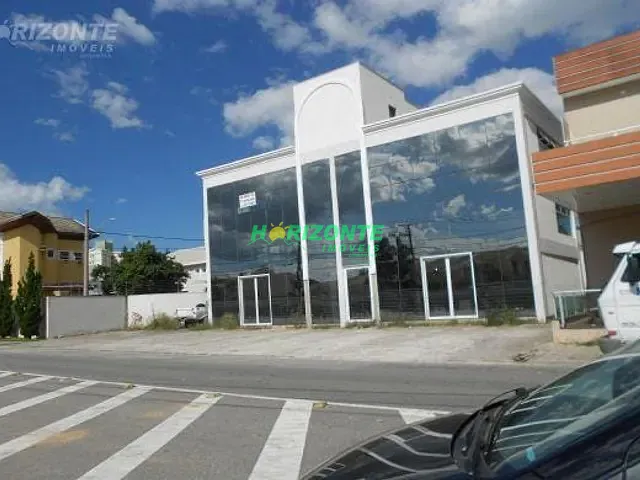 Prédio com 320m², para alugar, no bairro Urbanova em São José dos Campos