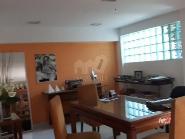 Prédio à venda, no bairro Alto da Serra em Petrópolis