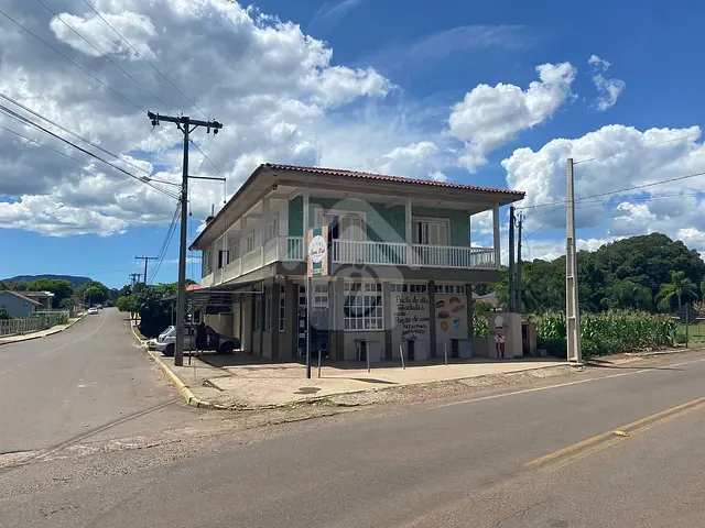 Prédio com 299m² 3 quartos e 5 banheiros, à venda, no bairro Boa Vista em Teutônia