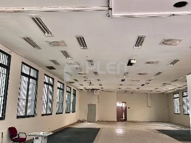Prédio para alugar, no bairro Vila Guilherme em São Paulo