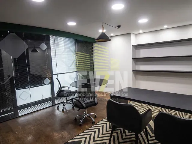 Prédio com 484m², à venda ou para alugar, no bairro Jardim Aeroporto em Bauru