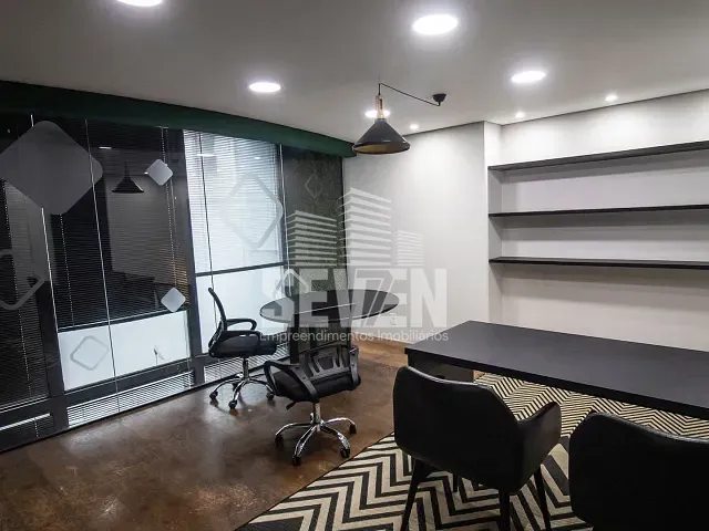 Prédio com 484m², à venda ou para alugar, no bairro Jardim Aeroporto em Bauru