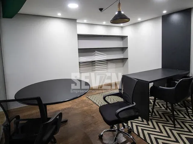 Prédio com 484m², à venda ou para alugar, no bairro Jardim Aeroporto em Bauru