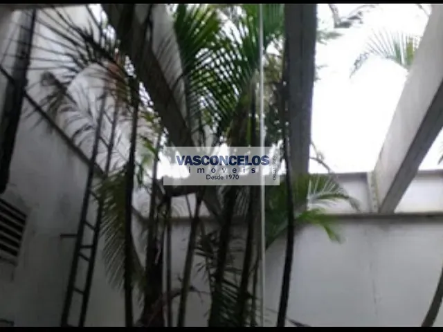 Prédio com 400m², à venda ou para alugar, no bairro Vila Jaboticabeira em Taubaté