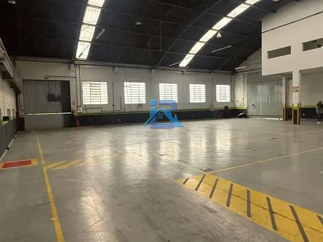 Prédio com 2400m², à venda, no bairro Vila Capelletto em Itatiba