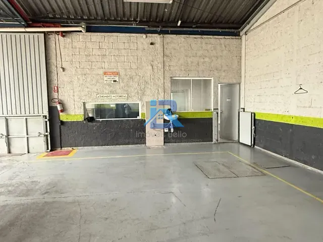 Prédio com 2400m², à venda, no bairro Vila Capelletto em Itatiba