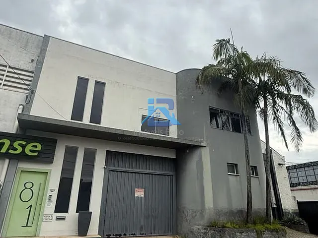 Prédio com 2400m², à venda, no bairro Vila Capelletto em Itatiba