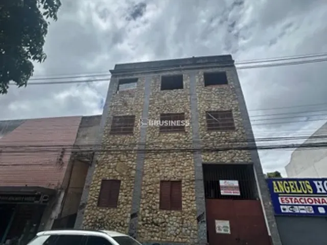 Prédio com 229m², à venda, no bairro Centro em Campos dos Goytacazes