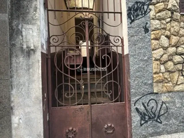 Prédio com 229m², à venda, no bairro Centro em Campos dos Goytacazes