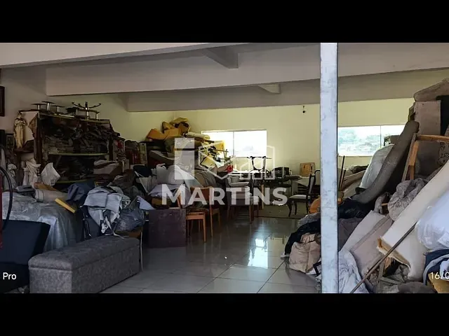 Prédio com 375m², à venda, no bairro Pirajussara em São Paulo