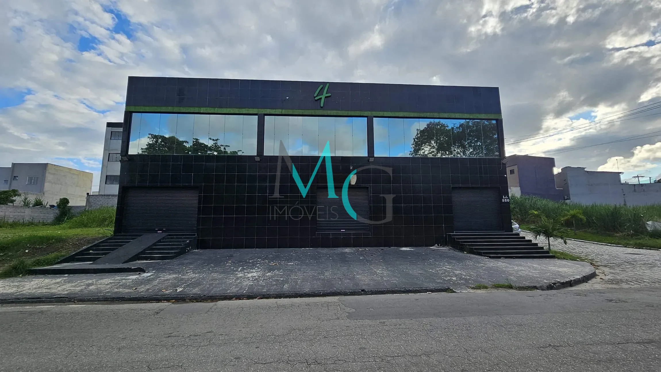 Prédio Inteiro, 550 m² - Foto 1