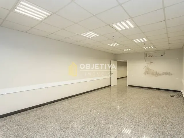 Prédio para alugar, no bairro Centro Histórico em Porto Alegre