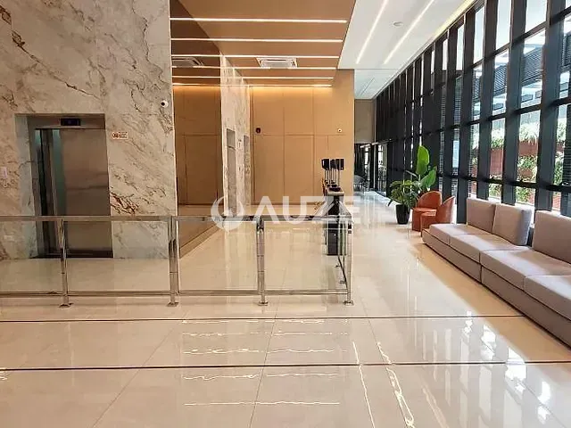 Prédio com 22m², para alugar, no bairro Batel em Curitiba