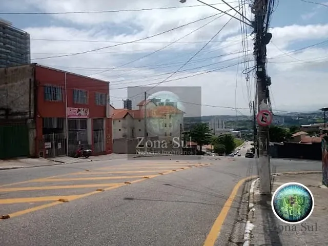 Prédio com 400m² 10 quartos e 4 banheiros, à venda, no bairro Jardim Maria Jose em Votorantim