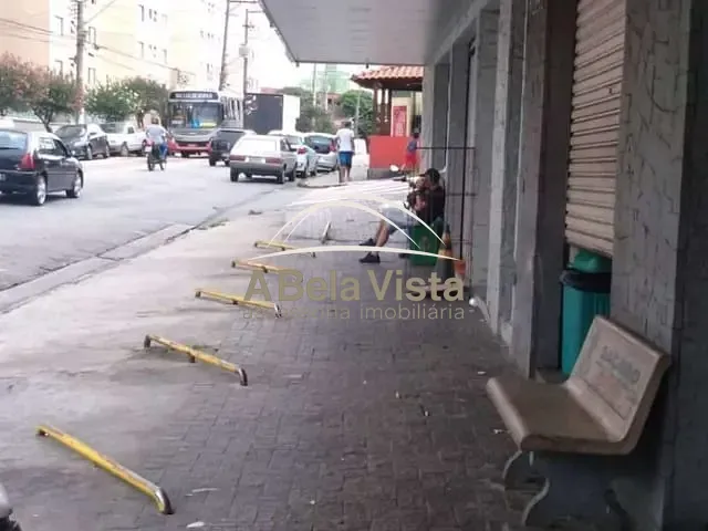 Prédio com 399m², à venda, no bairro Bussocaba em Osasco