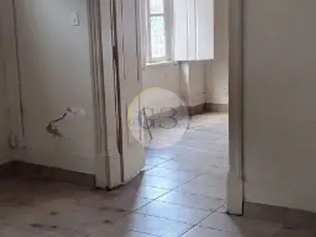 Prédio à venda ou para alugar, no bairro Centro em Pelotas