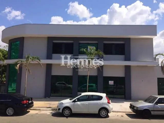Prédio com 300m², à venda, no bairro Santa Cecília em Paulínia