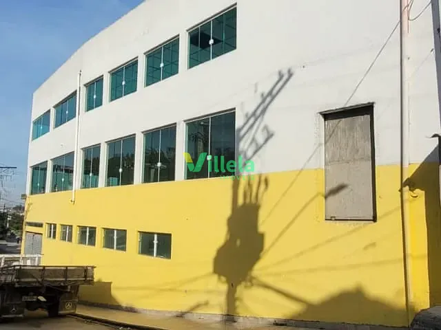 Prédio com 201m², à venda ou para alugar, no bairro Jardim Adriana em Itaquaquecetuba
