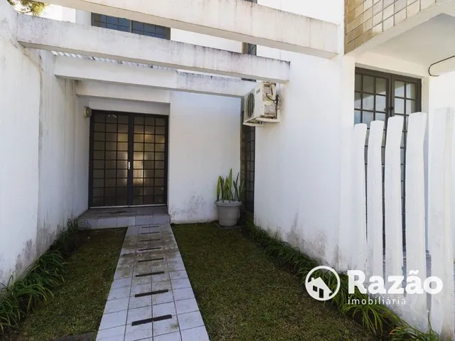 Prédio para alugar, no bairro Mercês em Curitiba