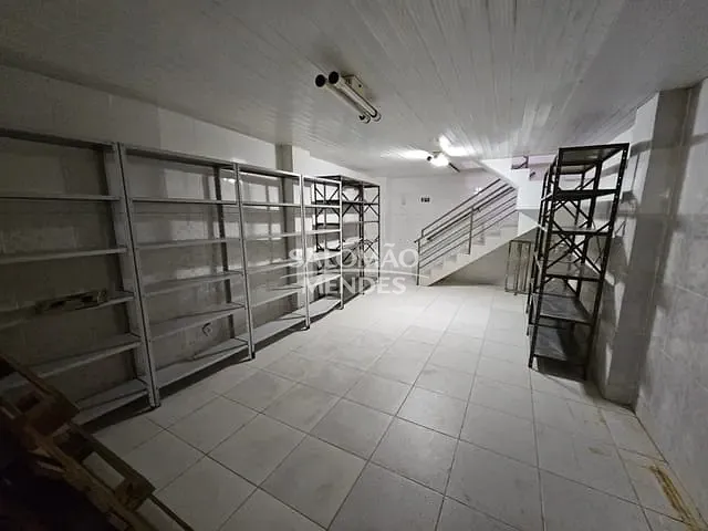 Prédio para alugar, no bairro Batista Campos em Belém