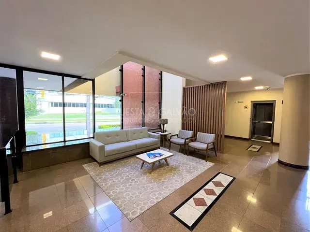 Prédio com 34m², à venda, no bairro Rebouças em Curitiba