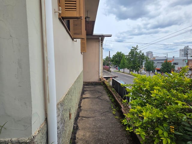 Prédio à venda, no bairro Sagrada Família em Caxias do Sul