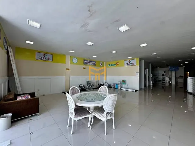 Prédio para alugar, no bairro Umarizal em Belém