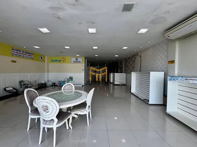 Prédio para alugar, no bairro Umarizal em Belém
