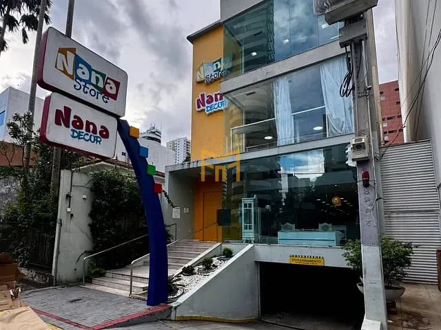 Prédio para alugar, no bairro Umarizal em Belém