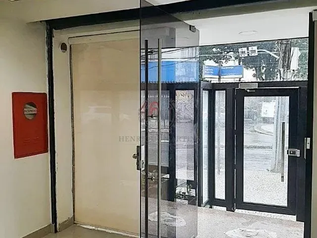 Prédio à venda ou para alugar, no bairro Laranjeiras em Rio de Janeiro