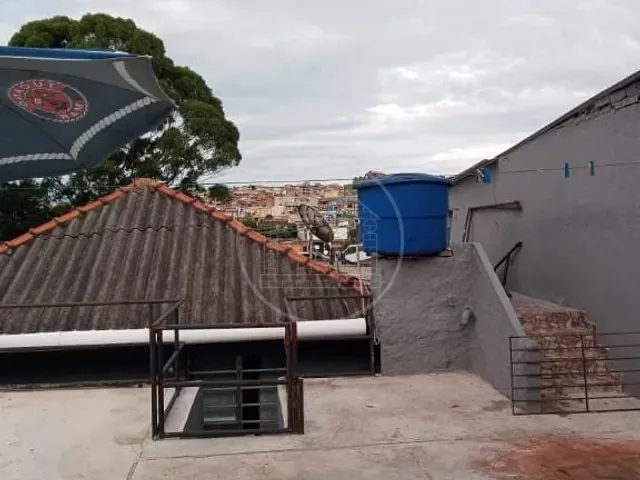 Prédio com 250m², à venda, no bairro Parque Brasil em São Paulo