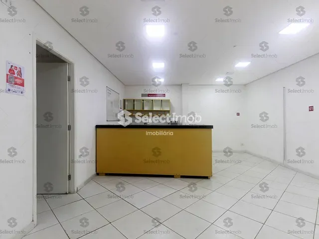Prédio com 574m², para alugar, no bairro Vila Bocaina em Mauá